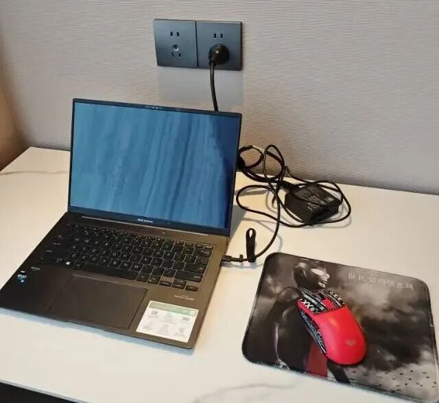 想挣钱，先把面子踩在地上再说